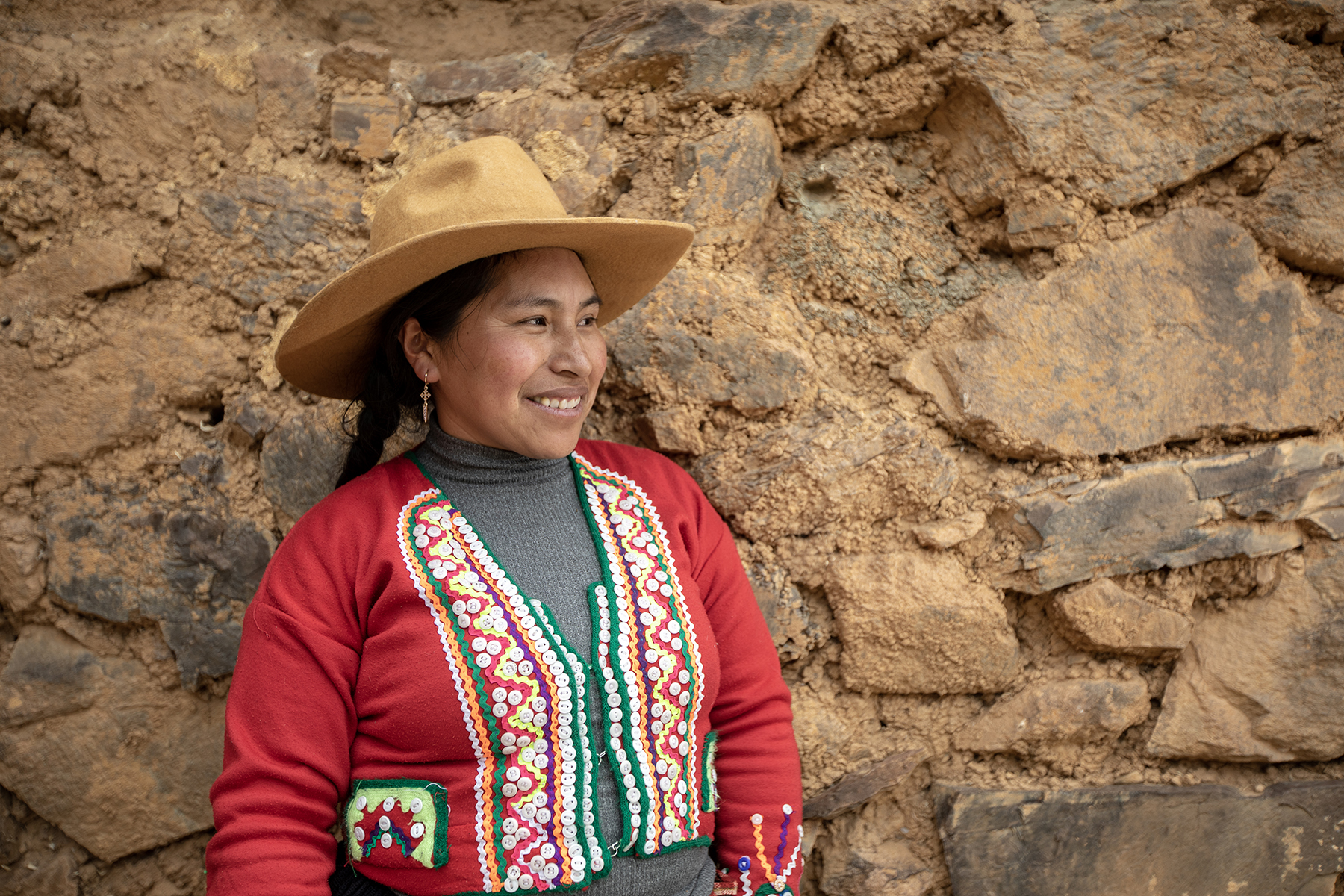Estudio revela oportunidades para promover el empoderamiento económico de las mujeres en la puna altoandina